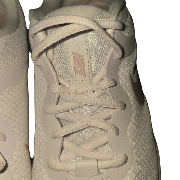 Nike Women's Revolution  Running Shoes Purple/pink Size 10.5 - Picture 8 of 9